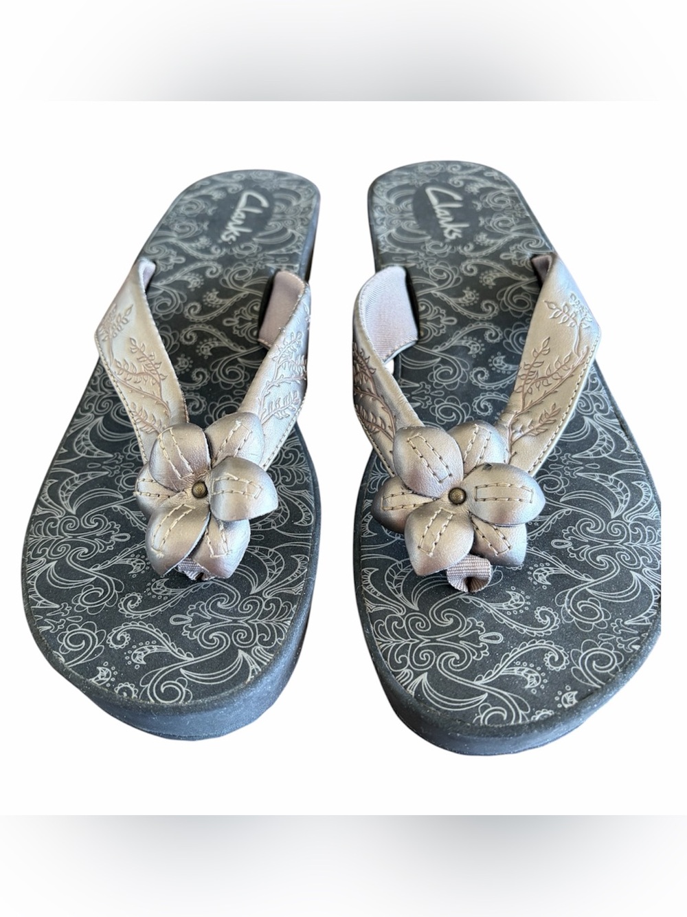 Clarks Women's Metallic Rose Gold Floral Knot Wedge Sandals Size 10